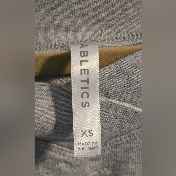 Fabletics Heather Gray Knitwear - Picture 6 of 6